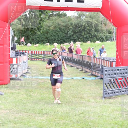 21.06.2026 - 29. Vierlanden-Triathlon Andreas Tolksdorf http://msf.ph/oto/9889160 21.06.2026 12:22:30 Ziel 294, 294 meine-sportfotos.de