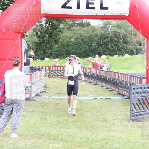 21.06.2026 - 29. Vierlanden-Triathlon Andreas Tolksdorf http://msf.ph/oto/9889162 21.06.2026 12:23:01 Ziel 193, 193 meine-sportfotos.de