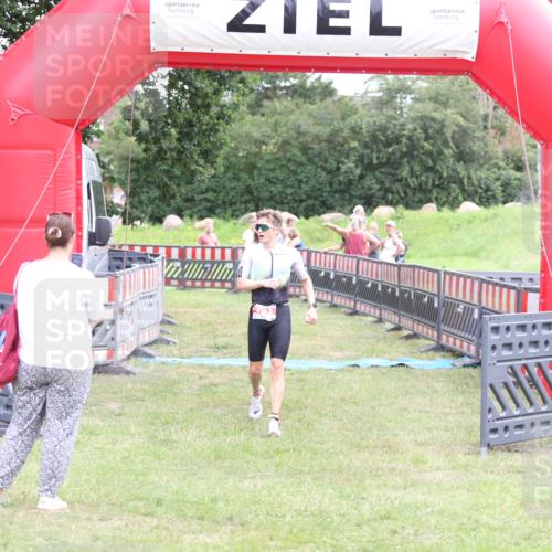 21.06.2026 - 29. Vierlanden-Triathlon Andreas Tolksdorf http://msf.ph/oto/9889163 21.06.2026 12:23:01 Ziel 193, 193 meine-sportfotos.de