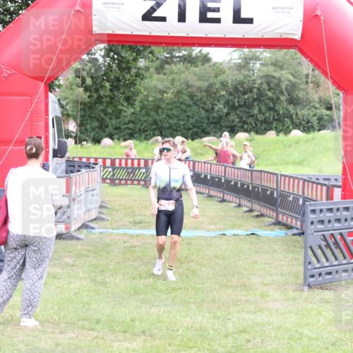 21.06.2026 - 29. Vierlanden-Triathlon Andreas Tolksdorf http://msf.ph/oto/9889166 21.06.2026 12:23:01 Ziel 193, 193 meine-sportfotos.de