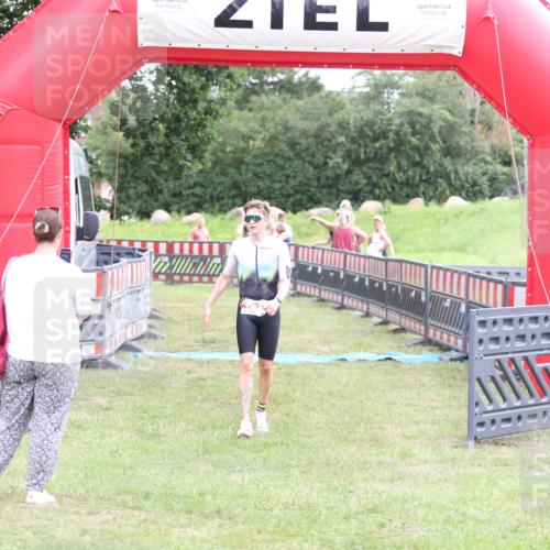 21.06.2026 - 29. Vierlanden-Triathlon Andreas Tolksdorf http://msf.ph/oto/9889169 21.06.2026 12:23:01 Ziel 193, 193 meine-sportfotos.de