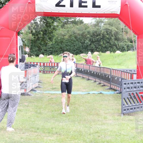 21.06.2026 - 29. Vierlanden-Triathlon Andreas Tolksdorf http://msf.ph/oto/9889170 21.06.2026 12:23:01 Ziel 193, 193 meine-sportfotos.de