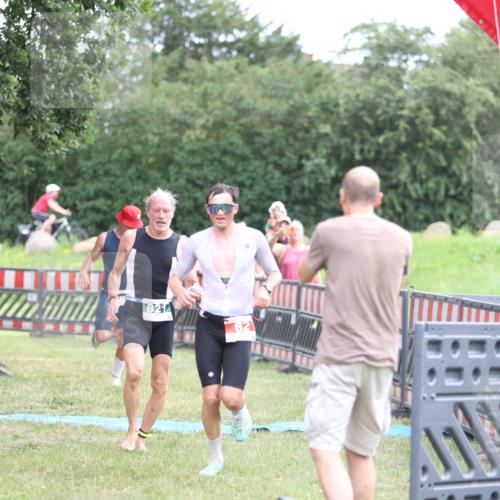 21.06.2026 - 29. Vierlanden-Triathlon Andreas Tolksdorf http://msf.ph/oto/9889229 21.06.2026 12:27:07 Ziel 45, 62, 76, 821, 45, 62, 76, 821 meine-sportfotos.de