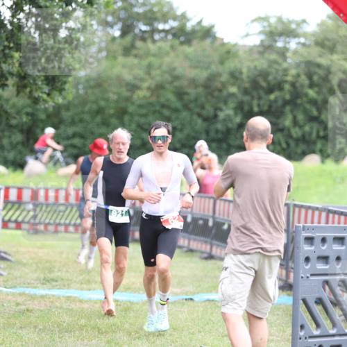 21.06.2026 - 29. Vierlanden-Triathlon Andreas Tolksdorf http://msf.ph/oto/9889230 21.06.2026 12:27:07 Ziel 45, 62, 76, 821, 45, 62, 76, 821 meine-sportfotos.de