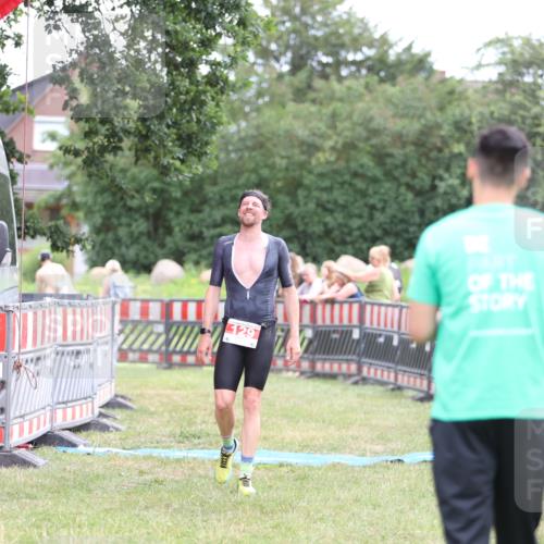 21.06.2026 - 29. Vierlanden-Triathlon Andreas Tolksdorf http://msf.ph/oto/9889278 21.06.2026 12:28:50 Ziel 129, 129 meine-sportfotos.de