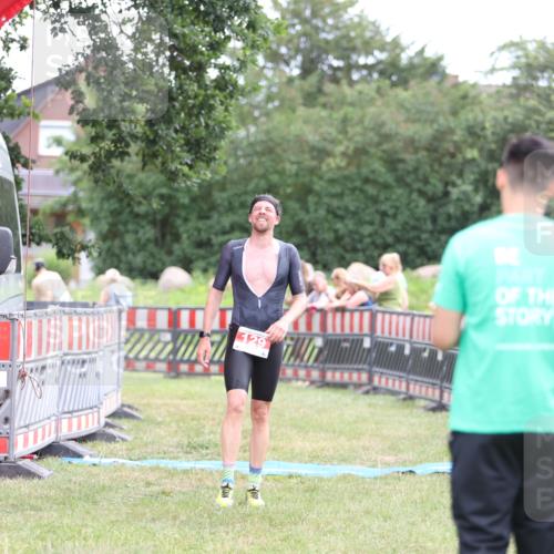21.06.2026 - 29. Vierlanden-Triathlon Andreas Tolksdorf http://msf.ph/oto/9889282 21.06.2026 12:28:50 Ziel 129, 129 meine-sportfotos.de