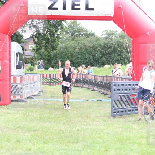 21.06.2026 - 29. Vierlanden-Triathlon Andreas Tolksdorf http://msf.ph/oto/9889373 21.06.2026 12:33:16 Ziel 127, 169, 127, 169 meine-sportfotos.de