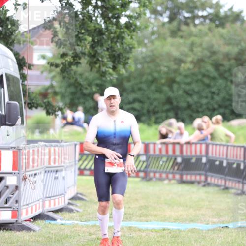 21.06.2026 - 29. Vierlanden-Triathlon Andreas Tolksdorf http://msf.ph/oto/9889397 21.06.2026 12:34:08 Ziel 3, 3 meine-sportfotos.de