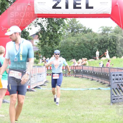 21.06.2026 - 29. Vierlanden-Triathlon Andreas Tolksdorf http://msf.ph/oto/9889432 21.06.2026 12:36:06 Ziel 107, 107 meine-sportfotos.de