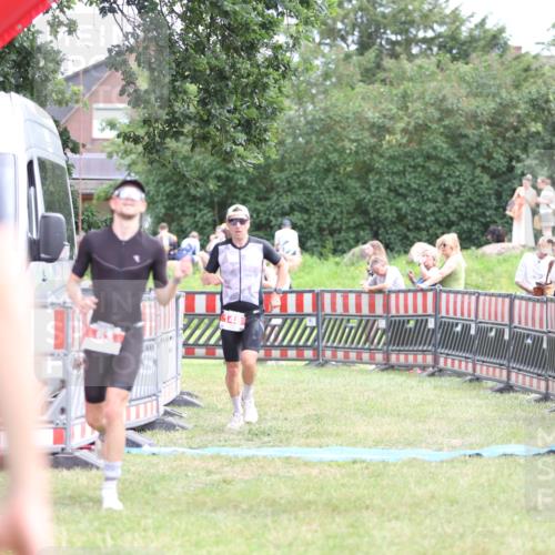 21.06.2026 - 29. Vierlanden-Triathlon Andreas Tolksdorf http://msf.ph/oto/9889464 21.06.2026 12:36:50 Ziel 63, 148, 63, 148 meine-sportfotos.de