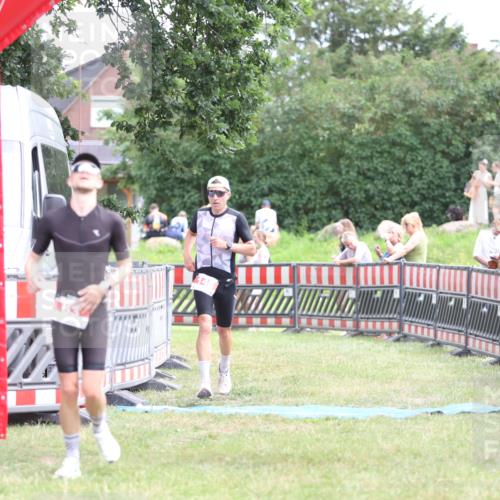21.06.2026 - 29. Vierlanden-Triathlon Andreas Tolksdorf http://msf.ph/oto/9889470 21.06.2026 12:36:50 Ziel 63, 148, 63, 148 meine-sportfotos.de