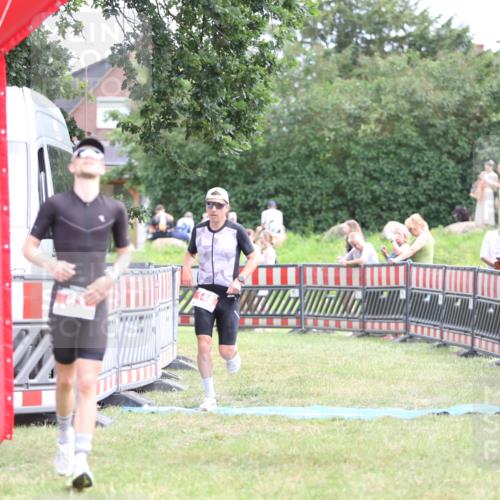 21.06.2026 - 29. Vierlanden-Triathlon Andreas Tolksdorf http://msf.ph/oto/9889472 21.06.2026 12:36:51 Ziel 63, 148, 63, 148 meine-sportfotos.de