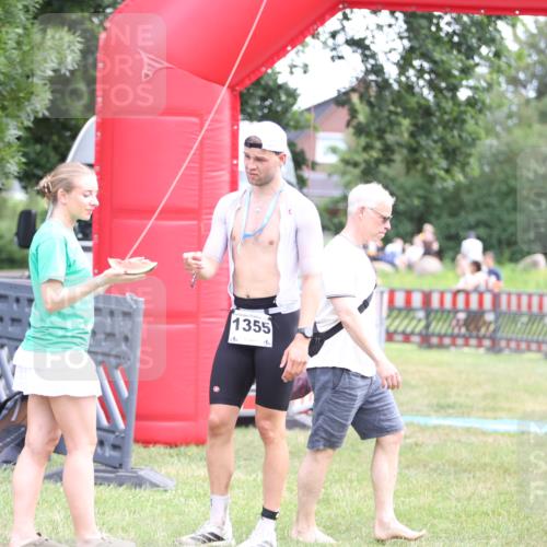 21.06.2026 - 29. Vierlanden-Triathlon Andreas Tolksdorf http://msf.ph/oto/9889549 21.06.2026 12:39:15 Ziel 202, 202 meine-sportfotos.de