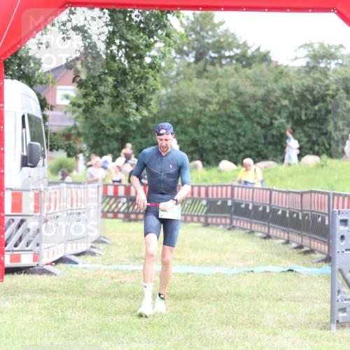 21.06.2026 - 29. Vierlanden-Triathlon Andreas Tolksdorf http://msf.ph/oto/9889682 21.06.2026 12:45:48 Ziel 686, 686 meine-sportfotos.de