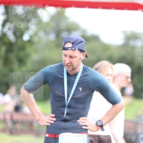 21.06.2026 - 29. Vierlanden-Triathlon Andreas Tolksdorf http://msf.ph/oto/9889696 21.06.2026 12:45:58 Ziel  meine-sportfotos.de