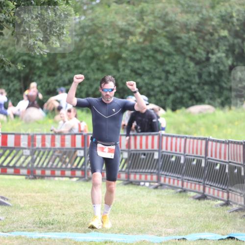 21.06.2026 - 29. Vierlanden-Triathlon Andreas Tolksdorf http://msf.ph/oto/9889727 21.06.2026 12:47:06 Ziel 4, 704, 4, 704 meine-sportfotos.de