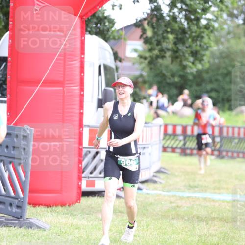 21.06.2026 - 29. Vierlanden-Triathlon Andreas Tolksdorf http://msf.ph/oto/9889774 21.06.2026 12:48:00 Ziel 197, 906, 197, 906 meine-sportfotos.de