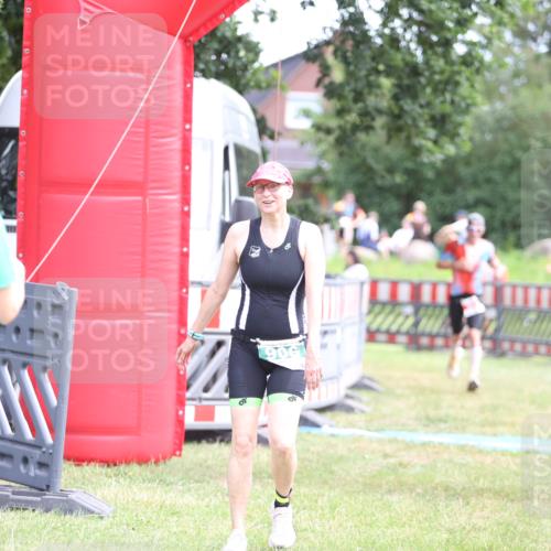 21.06.2026 - 29. Vierlanden-Triathlon Andreas Tolksdorf http://msf.ph/oto/9889776 21.06.2026 12:48:00 Ziel 197, 906, 197, 906 meine-sportfotos.de