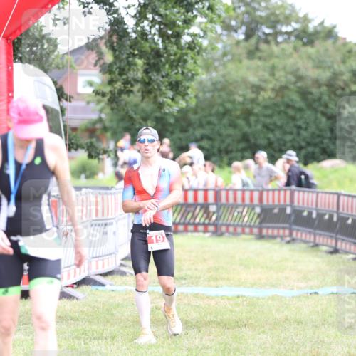 21.06.2026 - 29. Vierlanden-Triathlon Andreas Tolksdorf http://msf.ph/oto/9889787 21.06.2026 12:48:06 Ziel 197, 197 meine-sportfotos.de