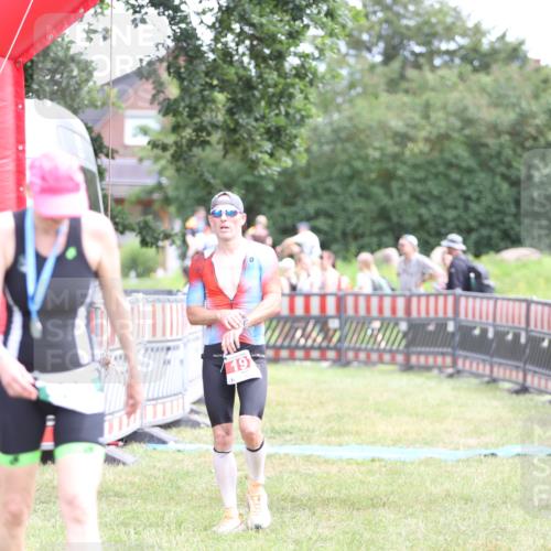 21.06.2026 - 29. Vierlanden-Triathlon Andreas Tolksdorf http://msf.ph/oto/9889789 21.06.2026 12:48:06 Ziel 197, 197 meine-sportfotos.de