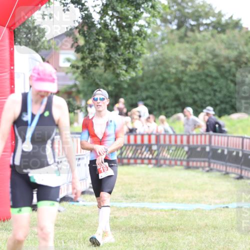 21.06.2026 - 29. Vierlanden-Triathlon Andreas Tolksdorf http://msf.ph/oto/9889792 21.06.2026 12:48:06 Ziel 197, 197 meine-sportfotos.de