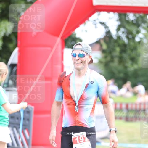 21.06.2026 - 29. Vierlanden-Triathlon Andreas Tolksdorf http://msf.ph/oto/9889796 21.06.2026 12:48:19 Ziel 13, 13 meine-sportfotos.de
