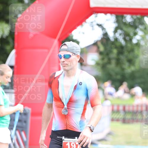21.06.2026 - 29. Vierlanden-Triathlon Andreas Tolksdorf http://msf.ph/oto/9889801 21.06.2026 12:48:19 Ziel 13, 13 meine-sportfotos.de