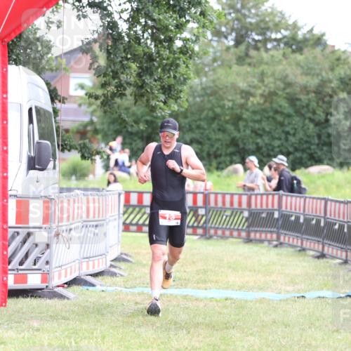 21.06.2026 - 29. Vierlanden-Triathlon Andreas Tolksdorf http://msf.ph/oto/9889807 21.06.2026 12:48:25 Ziel 13, 119, 13, 119 meine-sportfotos.de