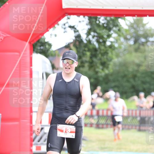 21.06.2026 - 29. Vierlanden-Triathlon Andreas Tolksdorf http://msf.ph/oto/9889810 21.06.2026 12:48:29 Ziel 13, 119, 13, 119 meine-sportfotos.de