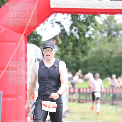21.06.2026 - 29. Vierlanden-Triathlon Andreas Tolksdorf http://msf.ph/oto/9889813 21.06.2026 12:48:29 Ziel 13, 119, 13, 119 meine-sportfotos.de