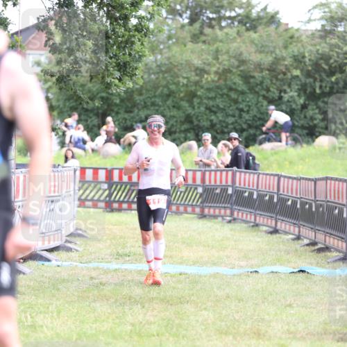 21.06.2026 - 29. Vierlanden-Triathlon Andreas Tolksdorf http://msf.ph/oto/9889817 21.06.2026 12:48:32 Ziel 119, 119 meine-sportfotos.de