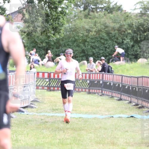 21.06.2026 - 29. Vierlanden-Triathlon Andreas Tolksdorf http://msf.ph/oto/9889818 21.06.2026 12:48:32 Ziel 119, 119 meine-sportfotos.de