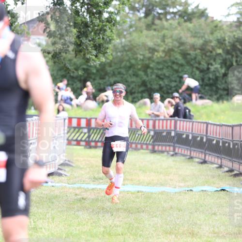 21.06.2026 - 29. Vierlanden-Triathlon Andreas Tolksdorf http://msf.ph/oto/9889820 21.06.2026 12:48:32 Ziel 119, 119 meine-sportfotos.de