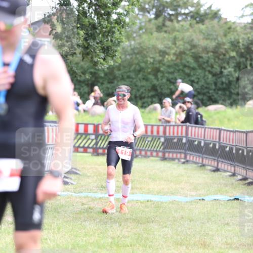 21.06.2026 - 29. Vierlanden-Triathlon Andreas Tolksdorf http://msf.ph/oto/9889822 21.06.2026 12:48:32 Ziel 119, 119 meine-sportfotos.de