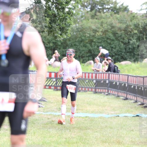 21.06.2026 - 29. Vierlanden-Triathlon Andreas Tolksdorf http://msf.ph/oto/9889823 21.06.2026 12:48:33 Ziel 119, 119 meine-sportfotos.de