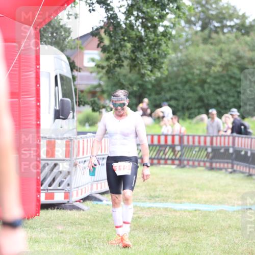 21.06.2026 - 29. Vierlanden-Triathlon Andreas Tolksdorf http://msf.ph/oto/9889829 21.06.2026 12:48:35 Ziel 119, 119 meine-sportfotos.de