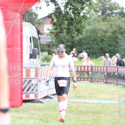 21.06.2026 - 29. Vierlanden-Triathlon Andreas Tolksdorf http://msf.ph/oto/9889830 21.06.2026 12:48:35 Ziel 119, 119 meine-sportfotos.de