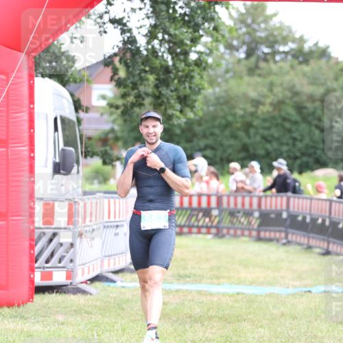 21.06.2026 - 29. Vierlanden-Triathlon Andreas Tolksdorf http://msf.ph/oto/9889852 21.06.2026 12:49:10 Ziel 175, 663, 920, 175, 663, 920 meine-sportfotos.de
