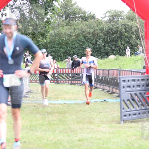 21.06.2026 - 29. Vierlanden-Triathlon Andreas Tolksdorf http://msf.ph/oto/9889865 21.06.2026 12:49:16 Ziel 79, 175, 920, 79, 175, 920 meine-sportfotos.de