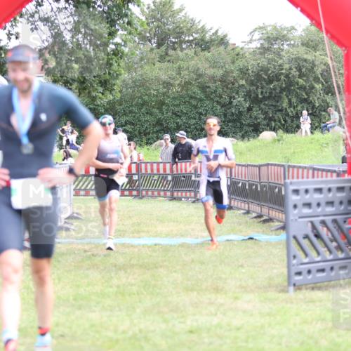 21.06.2026 - 29. Vierlanden-Triathlon Andreas Tolksdorf http://msf.ph/oto/9889866 21.06.2026 12:49:16 Ziel 79, 175, 920, 79, 175, 920 meine-sportfotos.de