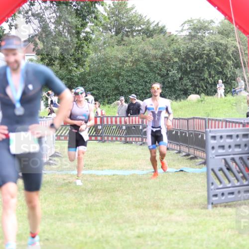 21.06.2026 - 29. Vierlanden-Triathlon Andreas Tolksdorf http://msf.ph/oto/9889867 21.06.2026 12:49:16 Ziel 79, 175, 920, 79, 175, 920 meine-sportfotos.de