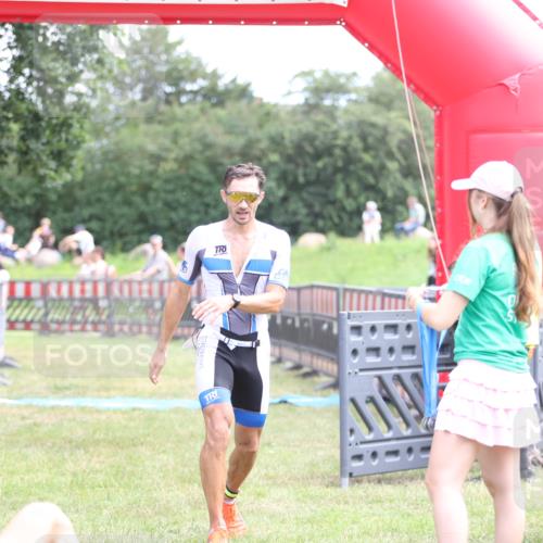 21.06.2026 - 29. Vierlanden-Triathlon Andreas Tolksdorf http://msf.ph/oto/9889877 21.06.2026 12:49:20 Ziel 79, 175, 920, 79, 175, 920 meine-sportfotos.de