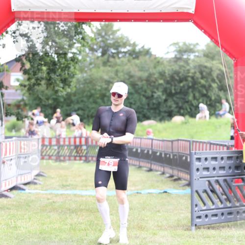 21.06.2026 - 29. Vierlanden-Triathlon Andreas Tolksdorf http://msf.ph/oto/9889880 21.06.2026 12:49:29 Ziel 79, 966, 79, 966 meine-sportfotos.de