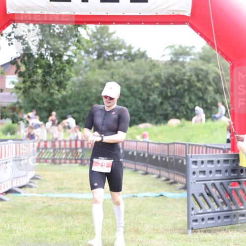 21.06.2026 - 29. Vierlanden-Triathlon Andreas Tolksdorf http://msf.ph/oto/9889882 21.06.2026 12:49:29 Ziel 79, 966, 79, 966 meine-sportfotos.de