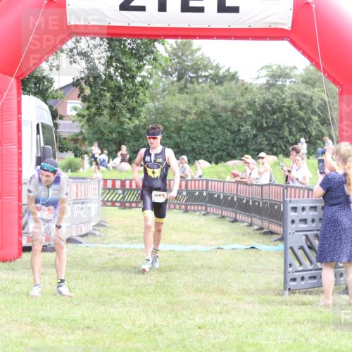 21.06.2026 - 29. Vierlanden-Triathlon Andreas Tolksdorf http://msf.ph/oto/9889917 21.06.2026 12:50:35 Ziel 84, 122, 913, 942, 955, 84, 122, 913, 942, 955 meine-sportfotos.de