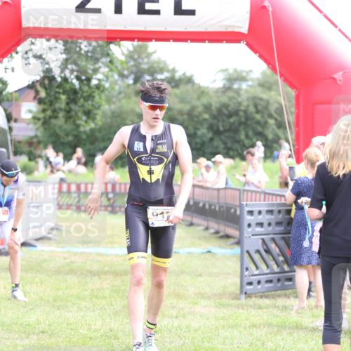 21.06.2026 - 29. Vierlanden-Triathlon Andreas Tolksdorf http://msf.ph/oto/9889928 21.06.2026 12:50:37 Ziel 84, 122, 910, 913, 942, 943, 955, 84, 122, 910, 913, 942, 943, 955 meine-sportfotos.de