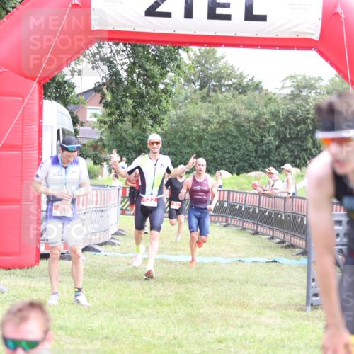 21.06.2026 - 29. Vierlanden-Triathlon Andreas Tolksdorf http://msf.ph/oto/9889934 21.06.2026 12:50:43 Ziel 84, 122, 910, 924, 942, 943, 955, 975, 84, 122, 910, 924, 942, 943, 955, 975 meine-sportfotos.de