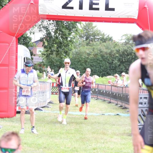 21.06.2026 - 29. Vierlanden-Triathlon Andreas Tolksdorf http://msf.ph/oto/9889937 21.06.2026 12:50:43 Ziel 84, 122, 910, 924, 942, 943, 955, 975, 84, 122, 910, 924, 942, 943, 955, 975 meine-sportfotos.de