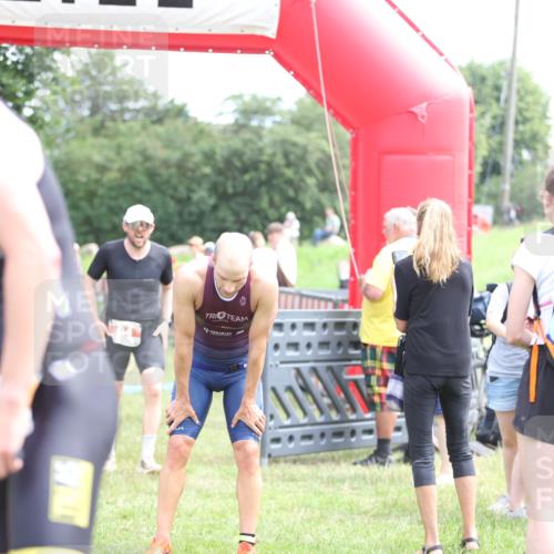 21.06.2026 - 29. Vierlanden-Triathlon Andreas Tolksdorf http://msf.ph/oto/9889946 21.06.2026 12:50:48 Ziel 84, 122, 910, 924, 942, 943, 955, 975, 84, 122, 910, 924, 942, 943, 955, 975 meine-sportfotos.de