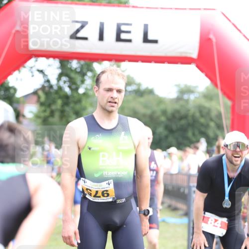 21.06.2026 - 29. Vierlanden-Triathlon Andreas Tolksdorf http://msf.ph/oto/9889964 21.06.2026 12:51:04 Ziel 145, 231, 909, 926, 964, 145, 231, 909, 926, 964 meine-sportfotos.de